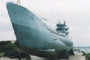 SUBMARINO U995 A.jpg (16463 bytes)